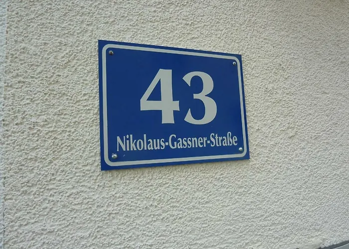 شقة فارينا *